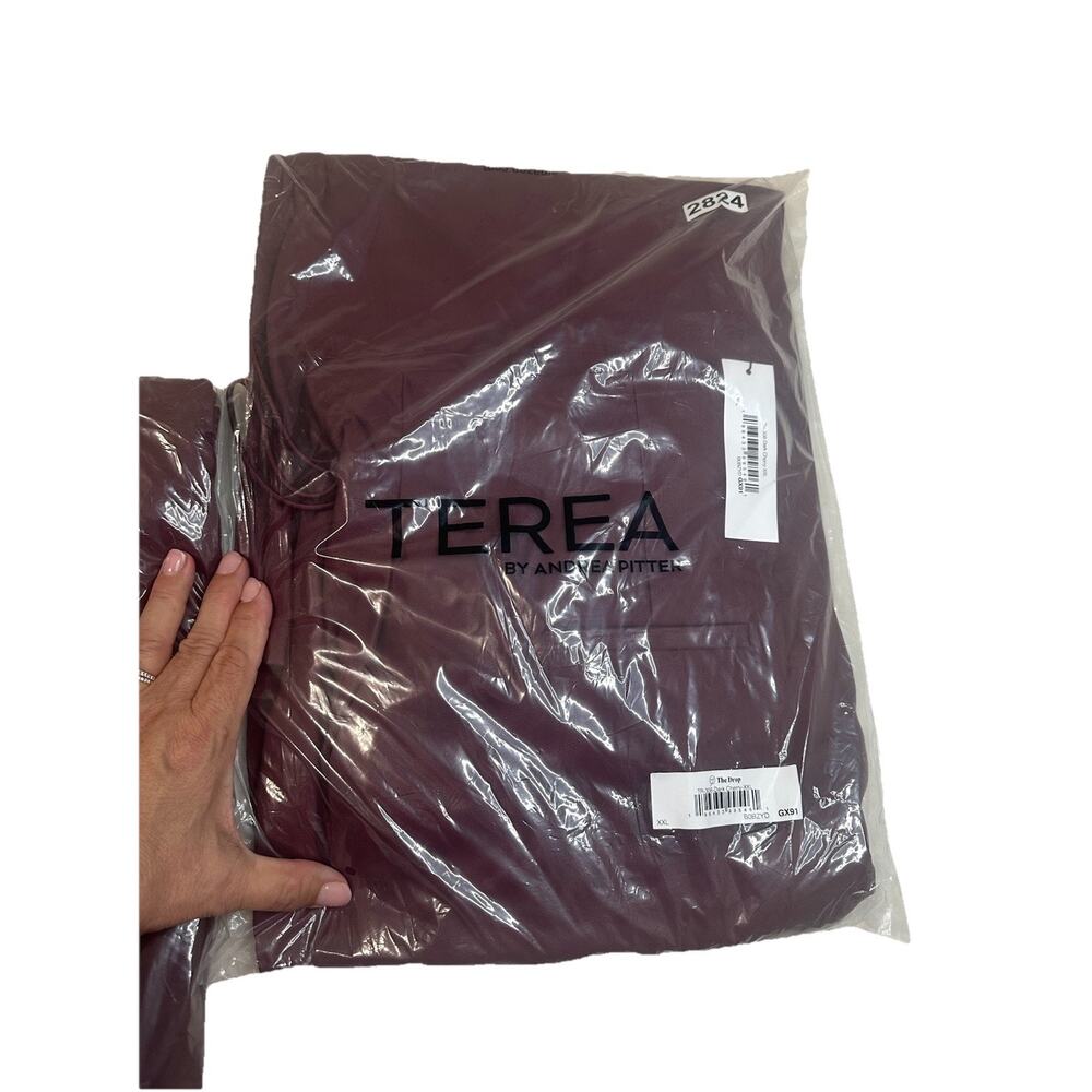 Terea by Andrea Pitter Women's Dark Cherry Faux Leather Maxi Skirt Medium NWT